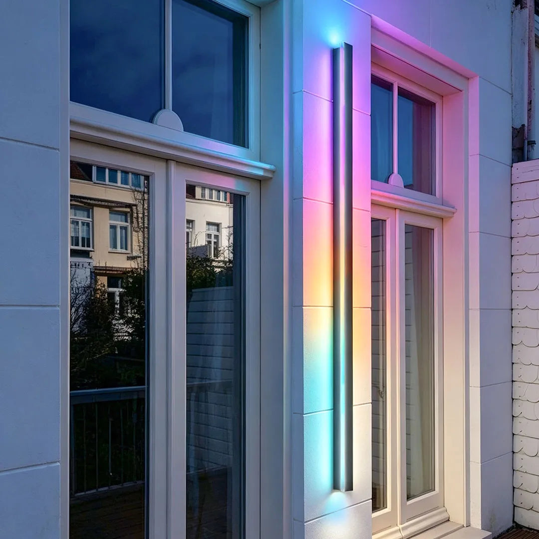 Linea Outdoor Strip Wall Light | IP65 Black LED Bar 24-94 in