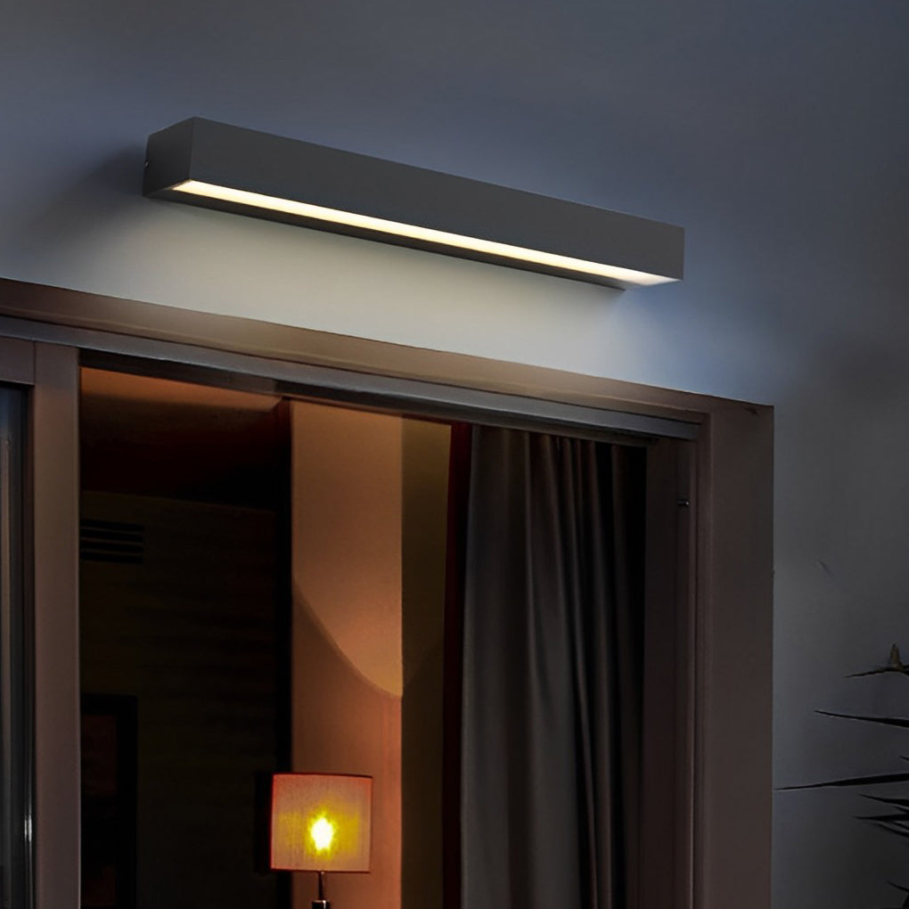 Lintel Linear Porch Light | IP65 Black LED Entry Wall Bar