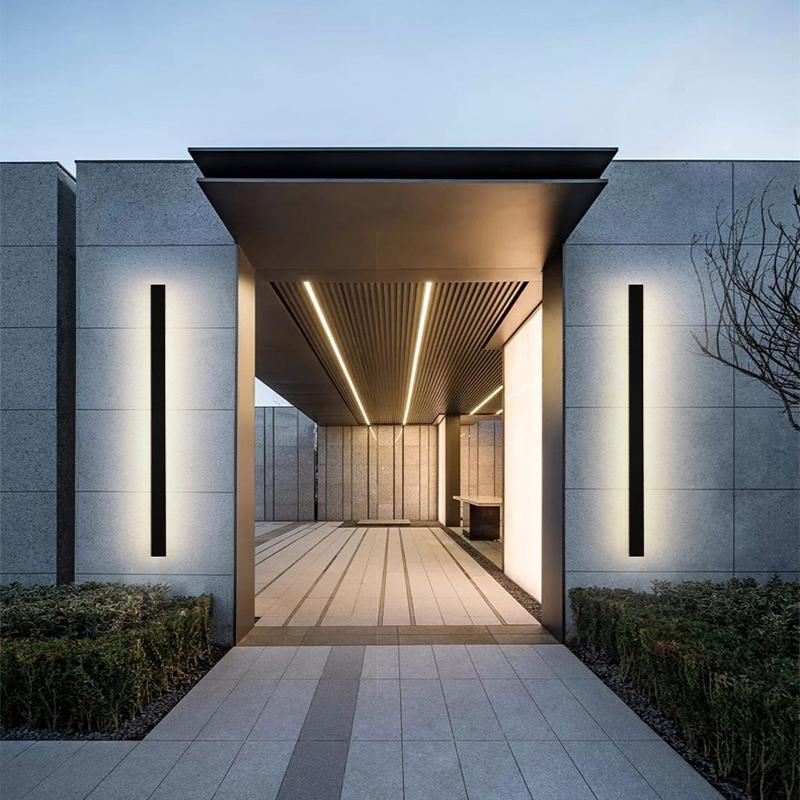 Linea Outdoor Strip Wall Light | IP65 Black LED Bar 24-94 in